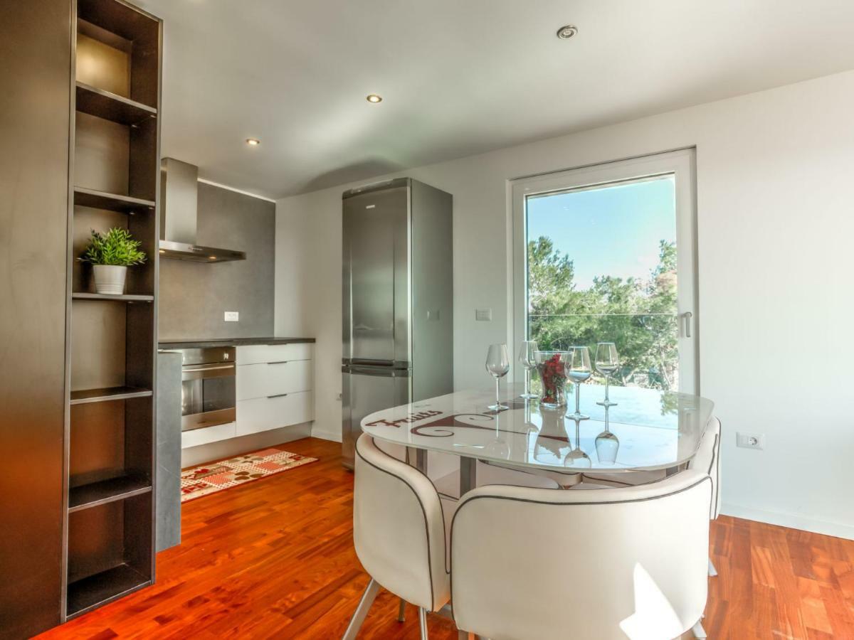 Apartment Karmen By Interhome โลเวร็ตชิกา ภายนอก รูปภาพ