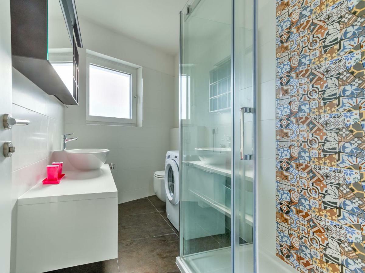 Apartment Karmen By Interhome โลเวร็ตชิกา ภายนอก รูปภาพ